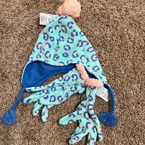 BLUE PINK LEOPARD PRINT GIRLS FLEECE POM POM HATand GLOVE Set
